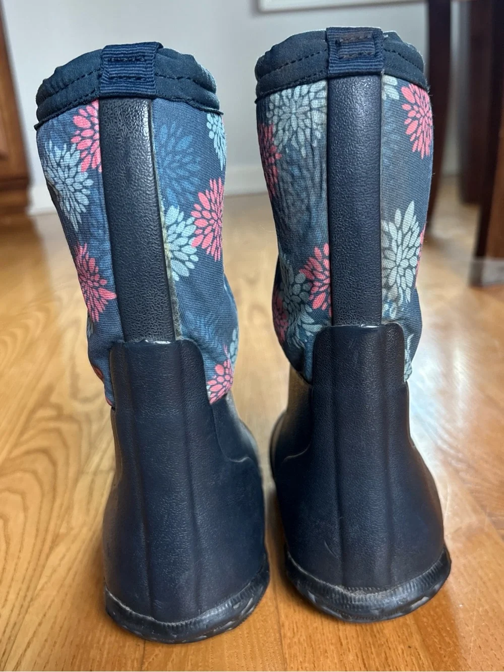 Bogs Snow Boots Sz 9 Kids Girls Floral Blue Pink Gray Insulated Winter Neoprene
